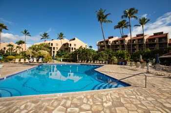 kamaole sands condos close to beach with parking