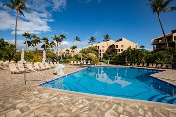 kamaole sands condos close to beach with parking