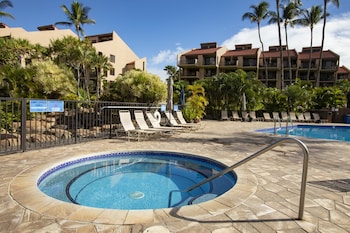 kamaole sands condos close to beach with parking
