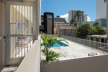 marine surf by tropical escapes realty