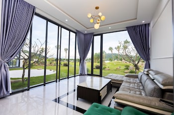 tkh resort