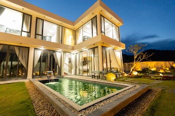 tkh resort