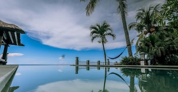 3 Br Luxury Beachfront With Private Pool,,4 star