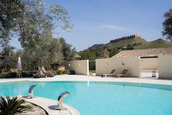 Masseria Santa Barbara,Viale Del Minatore,0 star