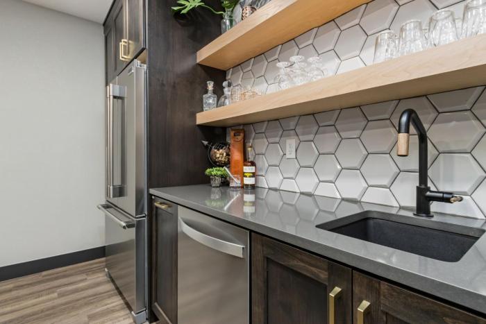 colorado modern retreat w king beds pickleball