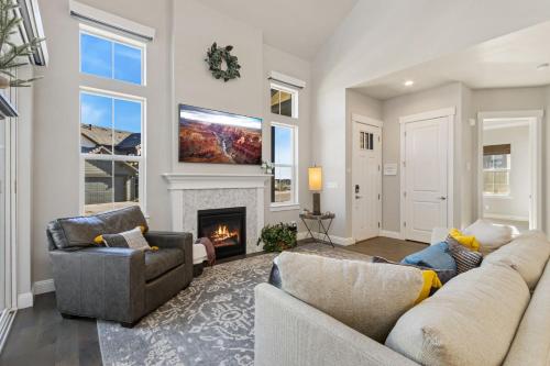 colorado modern retreat w king beds pickleball