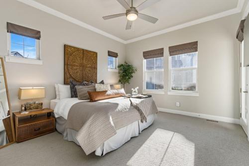 colorado modern retreat w king beds pickleball