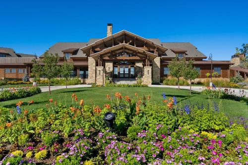 colorado modern retreat w king beds pickleball