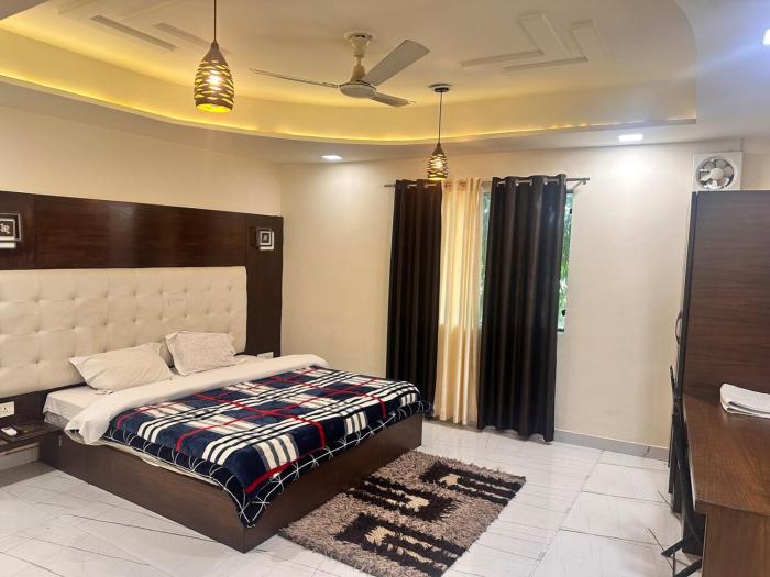 taj castle homestay