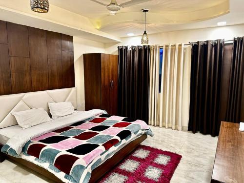 taj castle homestay