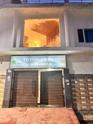 taj castle homestay