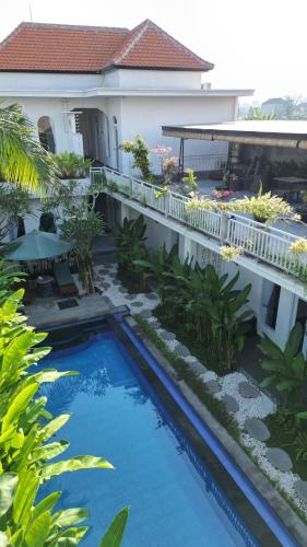 mahayana house