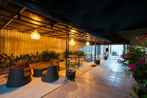 mahayana house