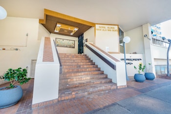 royal aloha by tropical escapes realty