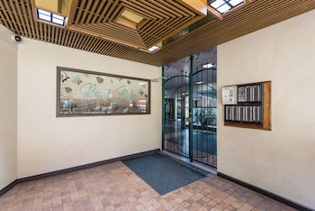 royal aloha by tropical escapes realty