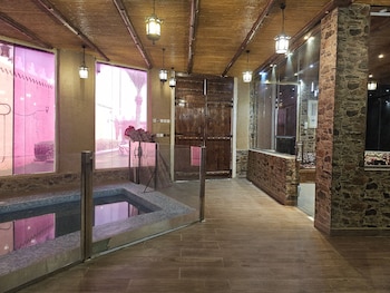 vip resort chalet 25