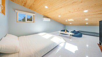 stay osolchae pool villa pension