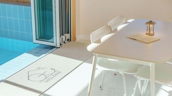 stay osolchae pool villa pension