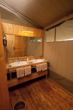 Seregenti Kifaru Tented Lodge,,3 star