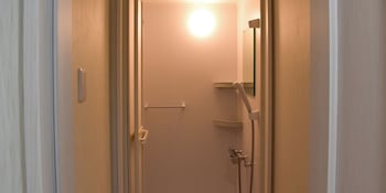 hotel winds asakusa capsule inn hostel