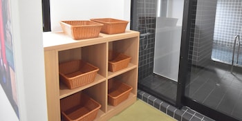 hotel winds asakusa capsule inn hostel