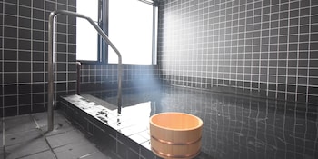hotel winds asakusa capsule inn hostel