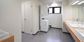 hotel winds asakusa capsule inn hostel