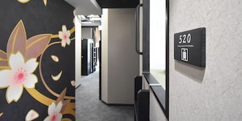 hotel winds asakusa capsule inn hostel