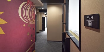 hotel winds asakusa capsule inn hostel