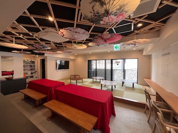 hotel winds asakusa capsule inn hostel
