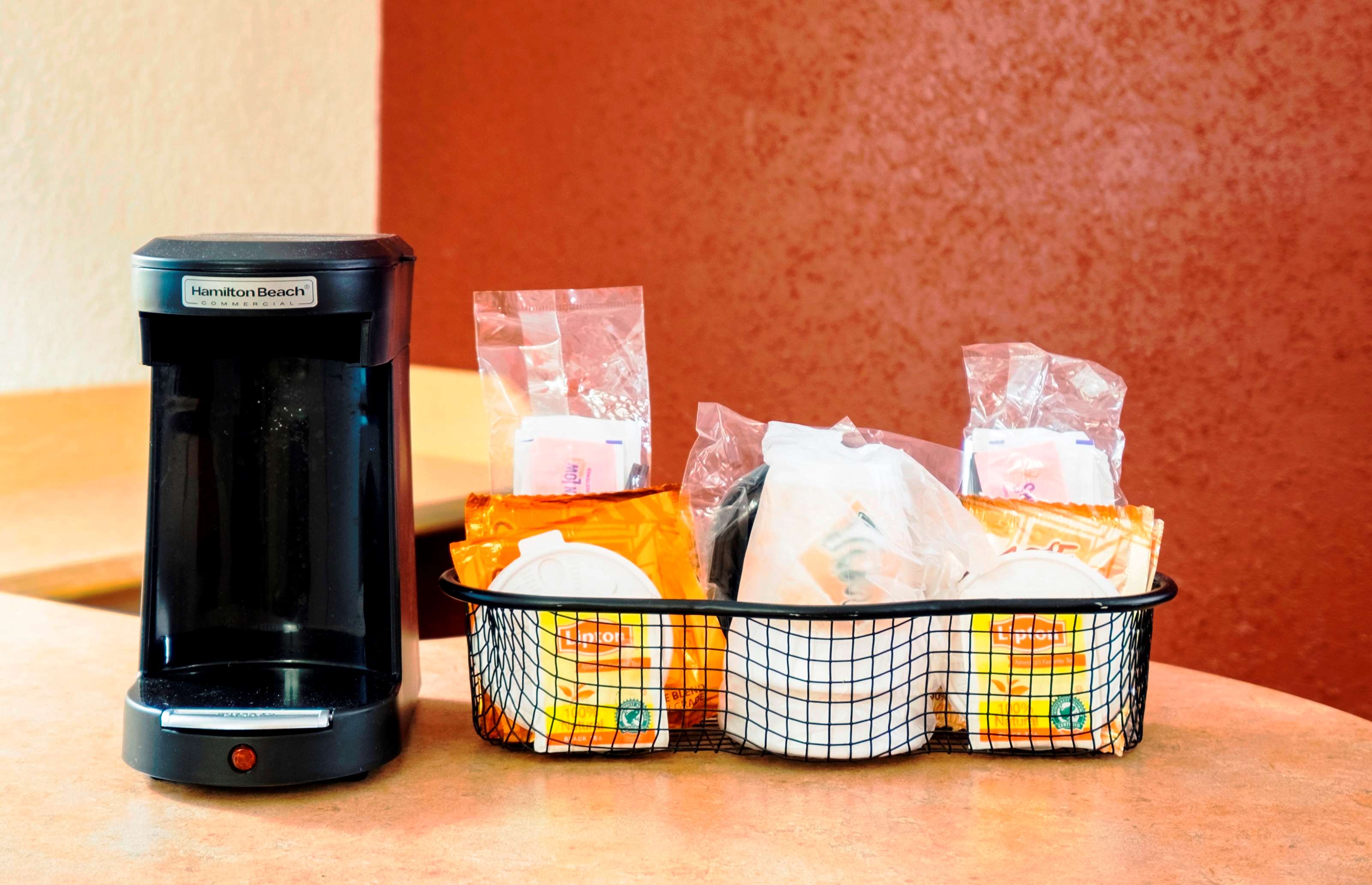 red roof inn detroit metro airport taylor