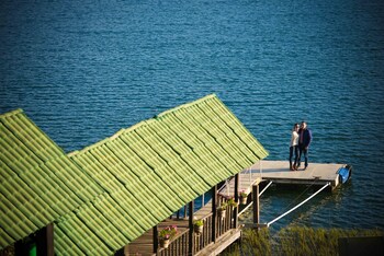 zirahuen forest and resort