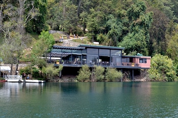 zirahuen forest and resort