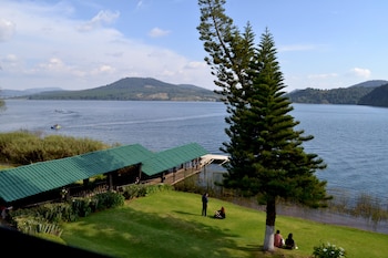 zirahuen forest and resort