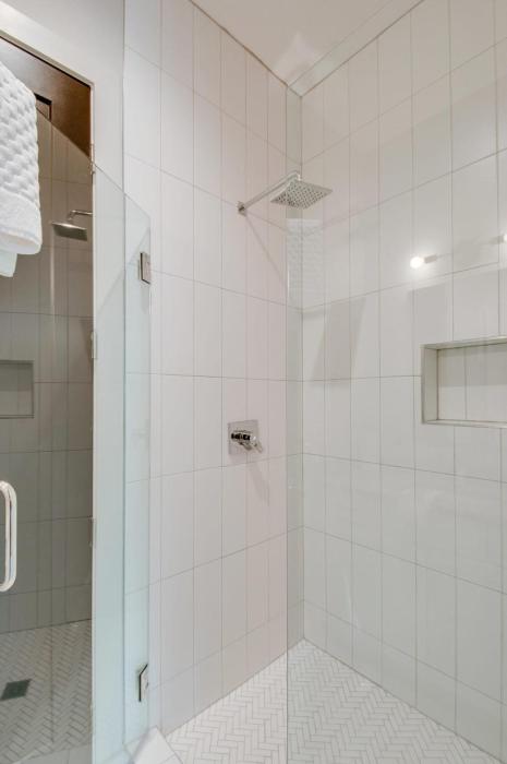 east nash double 26 beds booking fast