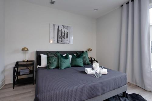 east nash double 26 beds booking fast