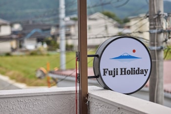 Fuji Holiday,,3 star