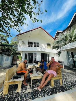 castle rock boracay