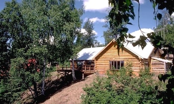 Tal-Adventures Lodge,,2 star