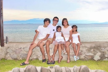 jovillena beach resort lobo batangas