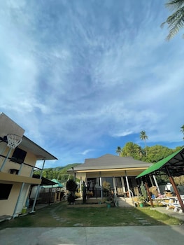 jovillena beach resort lobo batangas