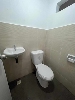 Jovillena Beach Resort Lobo Batangas,,3 star