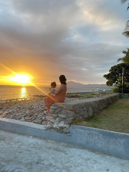 jovillena beach resort lobo batangas