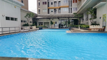 Comfy Studio At Pakubuwono Terrace Apartment,,3 star