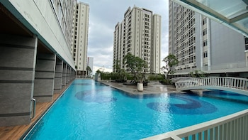 Comfortable And Elegant Studio At Pacific Garden Apartment,,3 star