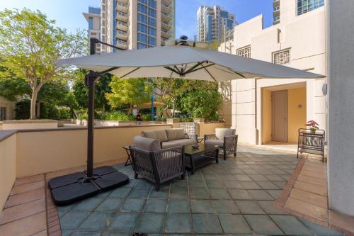 maison privee exclusive duplex villa with panoramic terrace overlooking burj khalifa