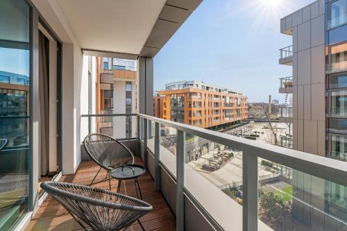 brabank riverside and parking by downtown apartments