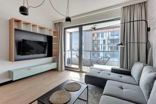 brabank riverside and parking by downtown apartments