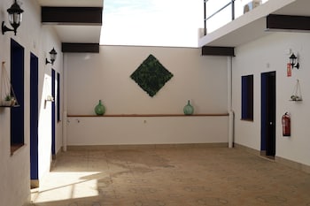 hospedium dlj hostal la paz marmolejo