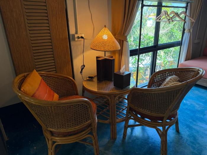 golden mango house